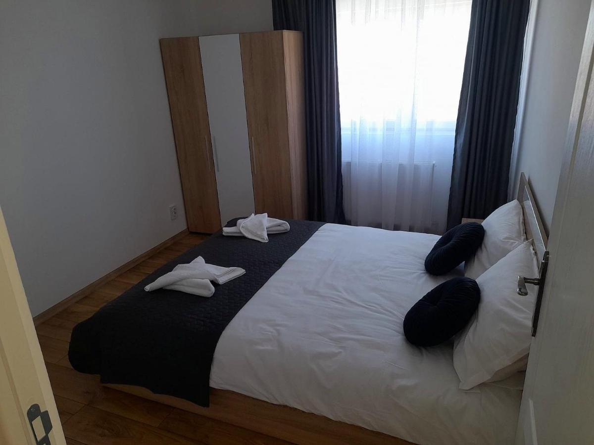 Pensiunea Eden House Craiova Exteriör bild