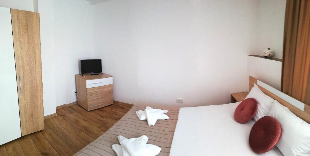 Pensiunea Eden House Craiova Exteriör bild